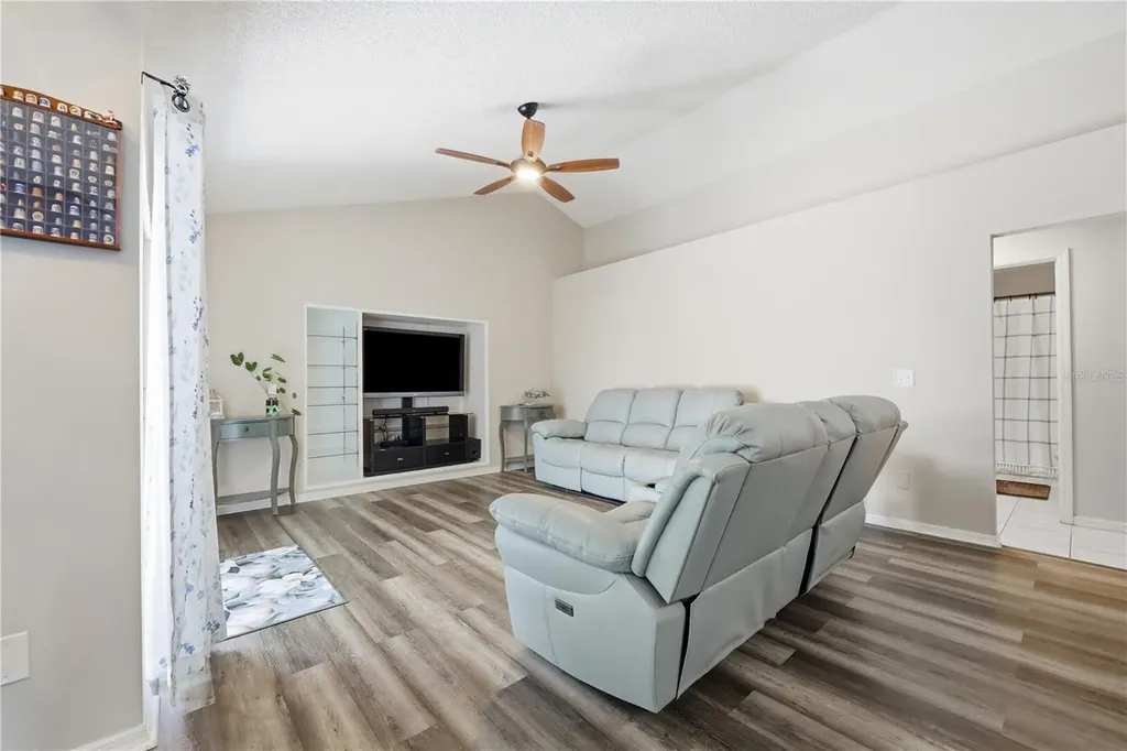 18224 E Apshawa Road Clermont FL 34715