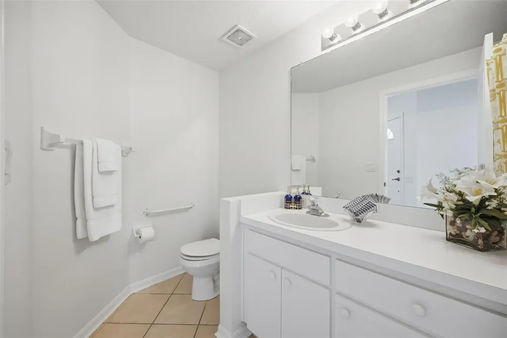 5240 Gato Del Sol Circle Wesley Chapel FL 33544