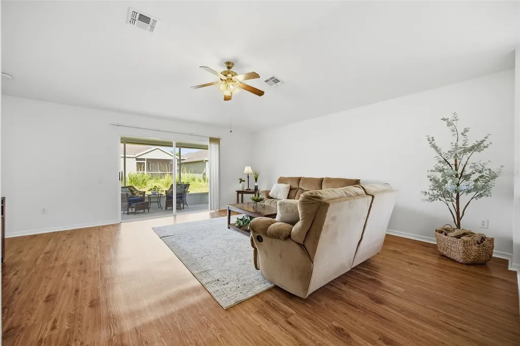 5240 Gato Del Sol Circle Wesley Chapel FL 33544