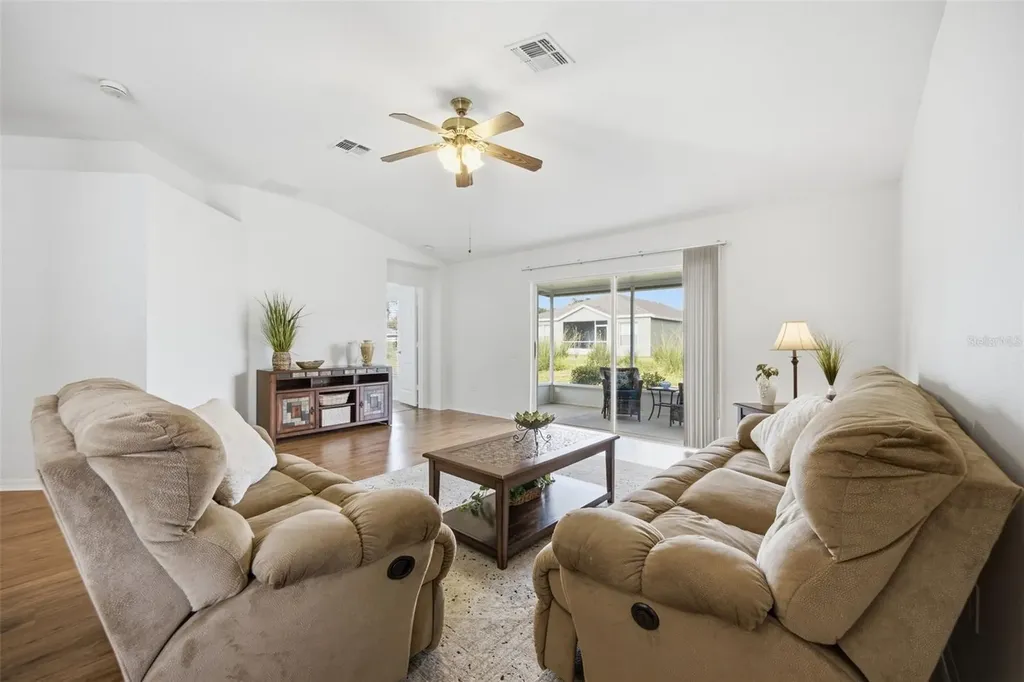 5240 Gato Del Sol Circle Wesley Chapel FL 33544