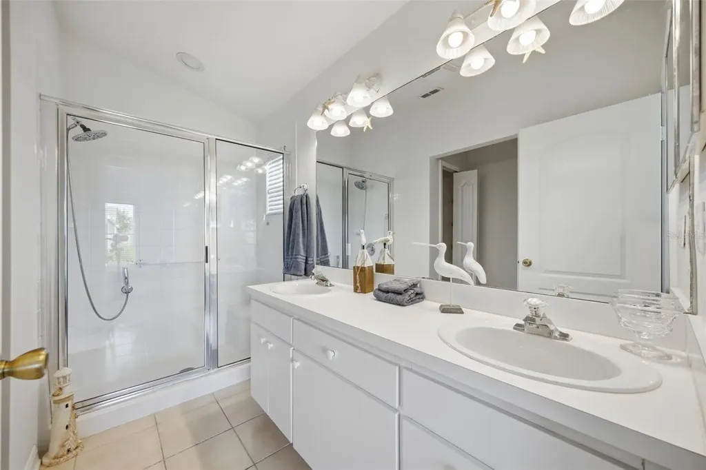 5240 Gato Del Sol Circle Wesley Chapel FL 33544