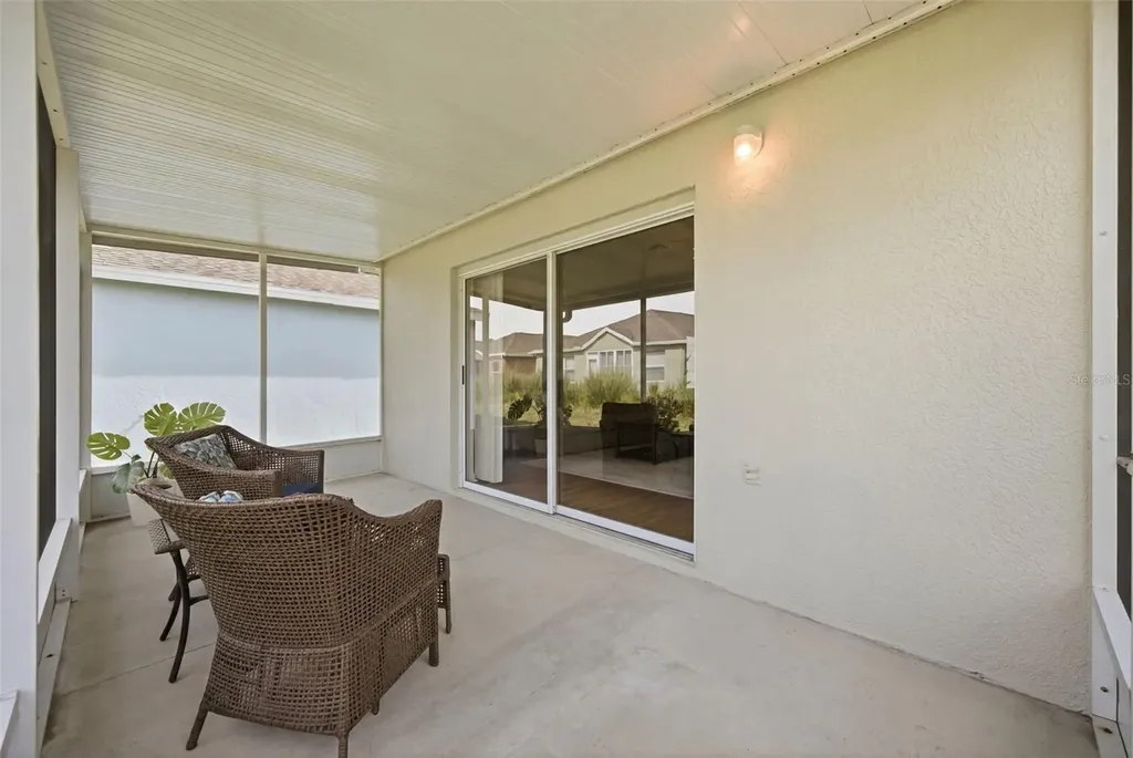 5240 Gato Del Sol Circle Wesley Chapel FL 33544