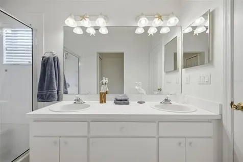 5240 Gato Del Sol Circle Wesley Chapel FL 33544