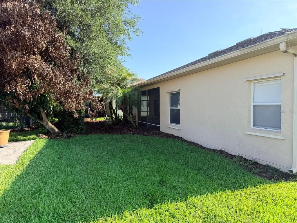 941 Shorehaven Drive Kissimmee FL 34759