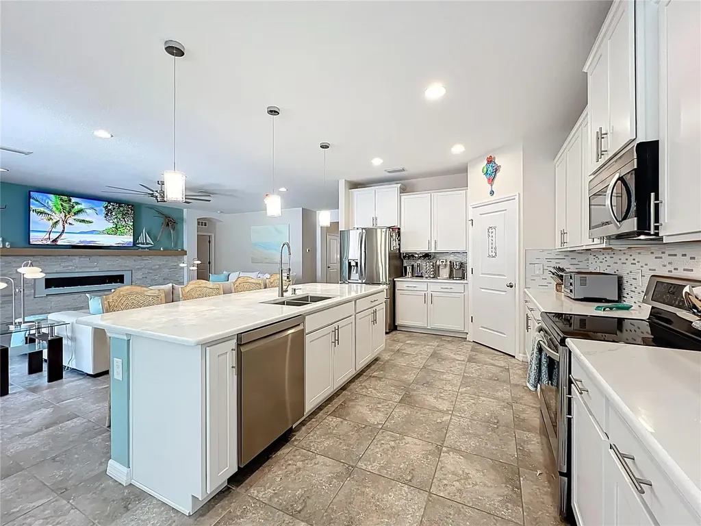 15208 Las Olas Place Bradenton FL 34212