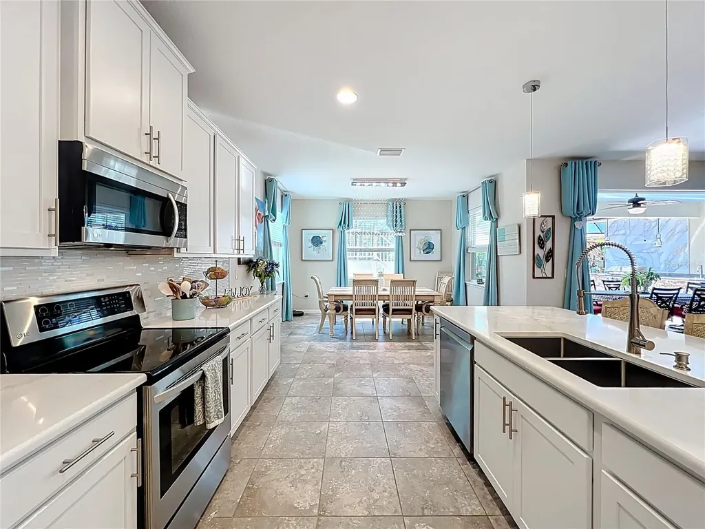 15208 Las Olas Place Bradenton FL 34212