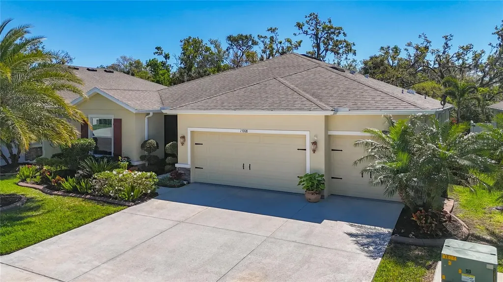 15208 Las Olas Place Bradenton FL 34212