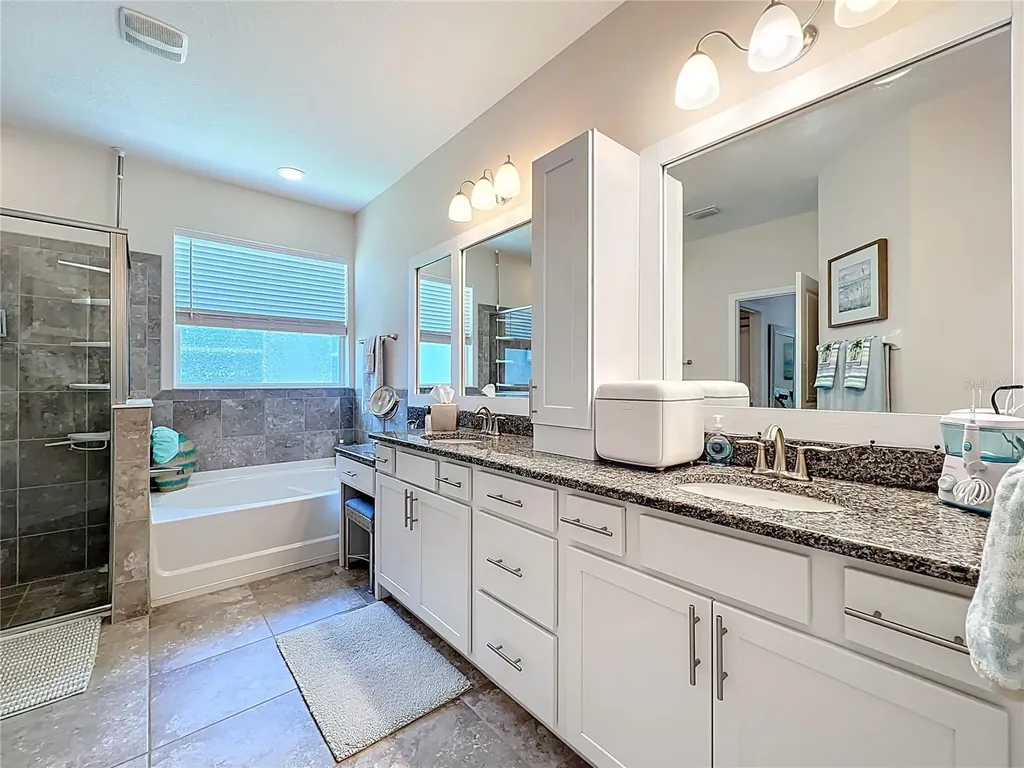 15208 Las Olas Place Bradenton FL 34212