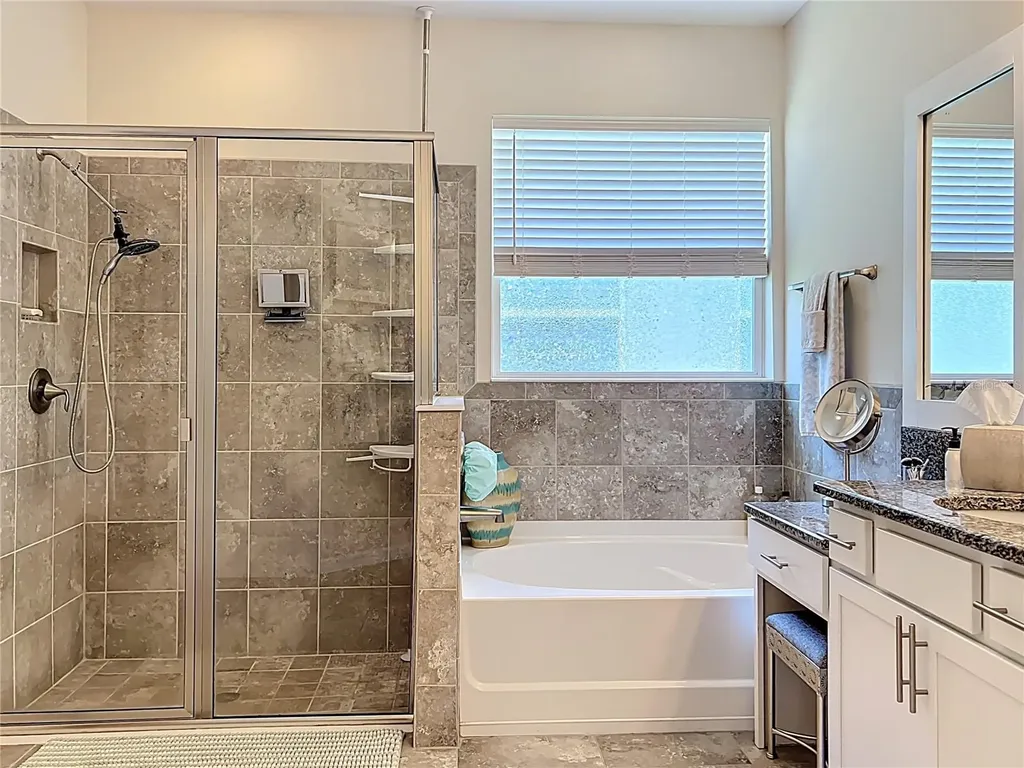 15208 Las Olas Place Bradenton FL 34212