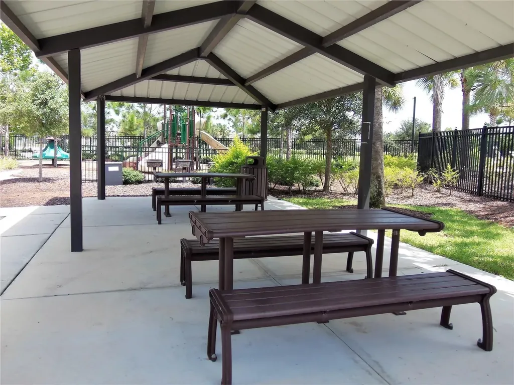15208 Las Olas Place Bradenton FL 34212