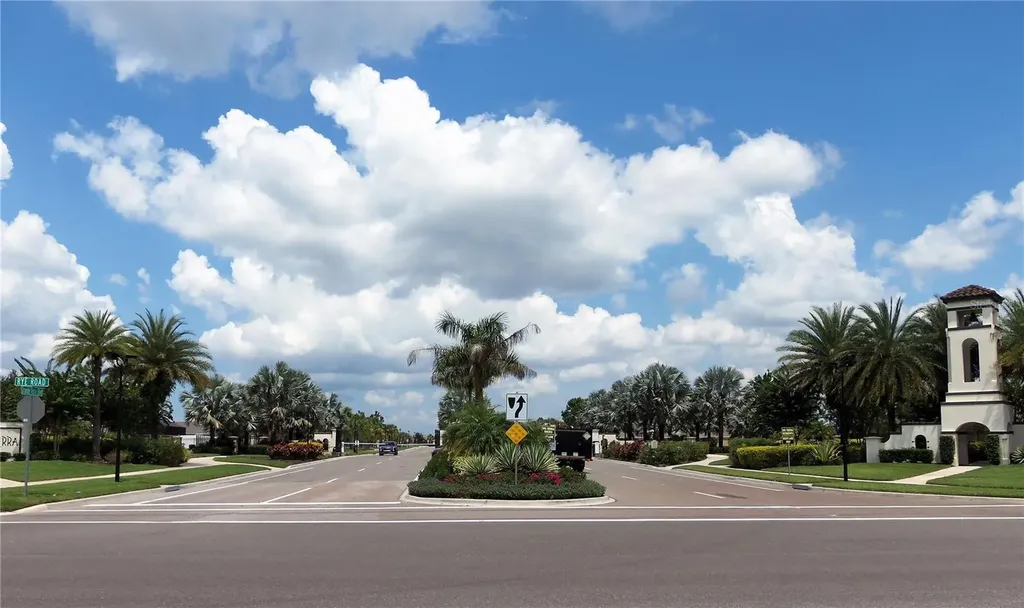 15208 Las Olas Place Bradenton FL 34212
