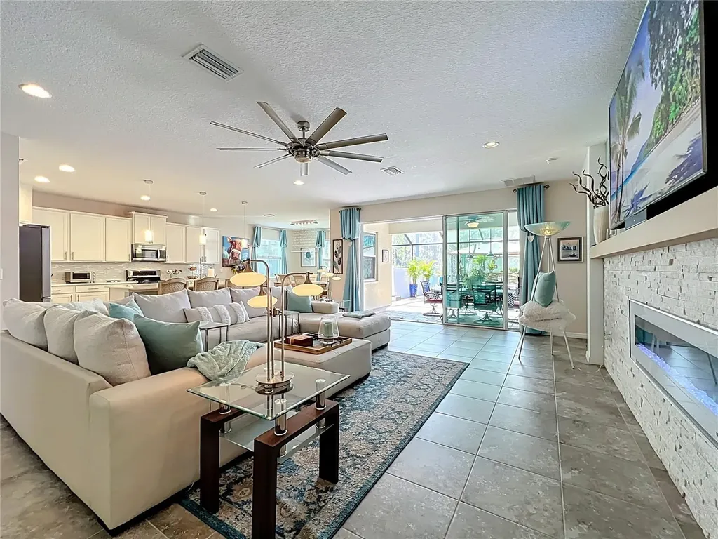 15208 Las Olas Place Bradenton FL 34212