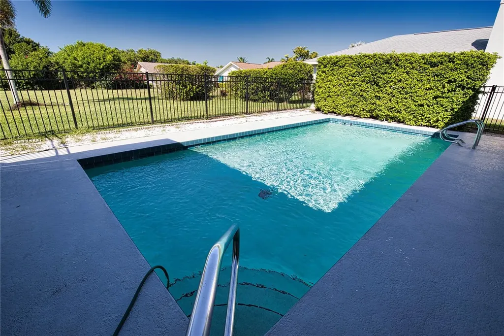 902 Pinehurst Lane Venice FL 34293