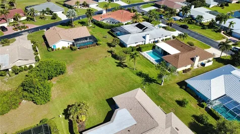 902 Pinehurst Lane Venice FL 34293