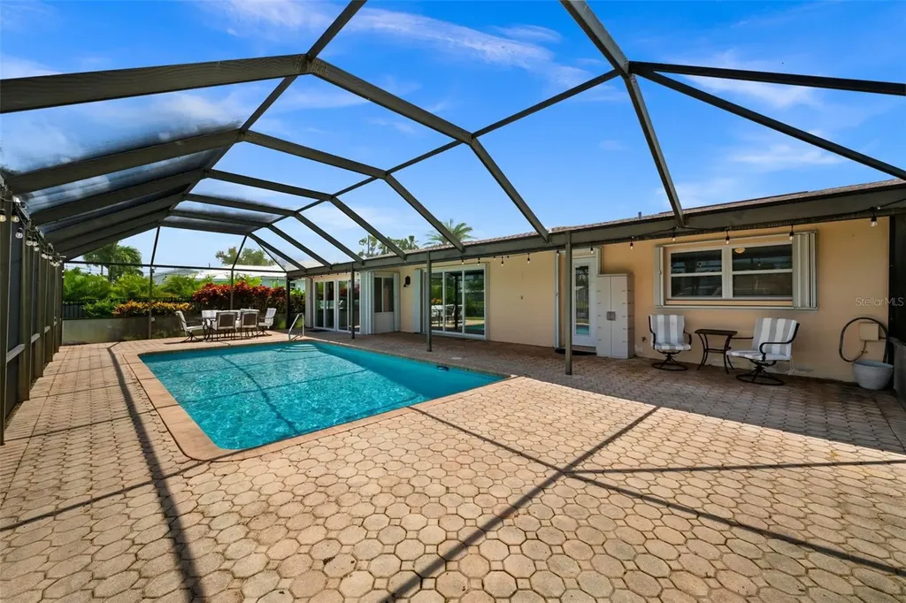4402 SE 1st Place Cape Coral FL 33904
