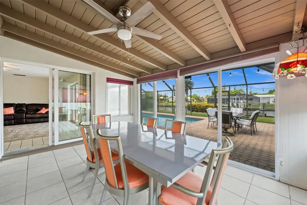 4402 SE 1st Place Cape Coral FL 33904