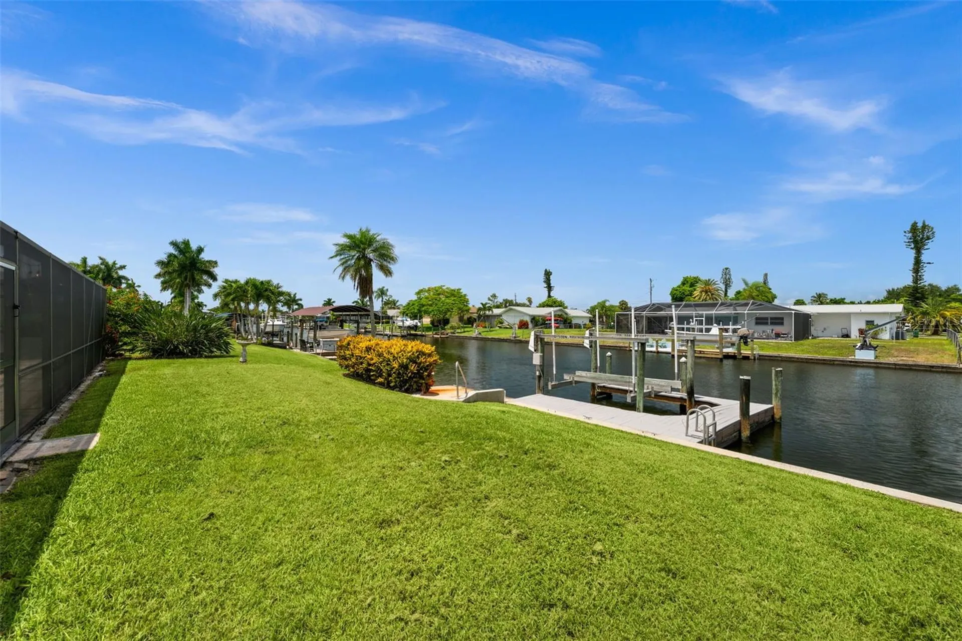 4402 SE 1st Place Cape Coral FL 33904