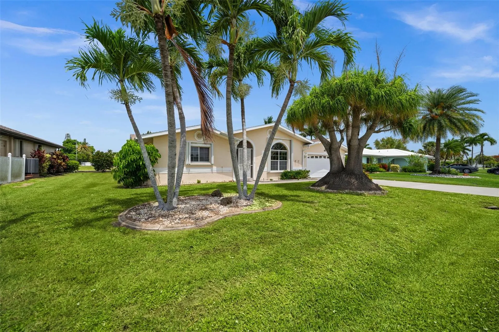 4402 SE 1st Place Cape Coral FL 33904