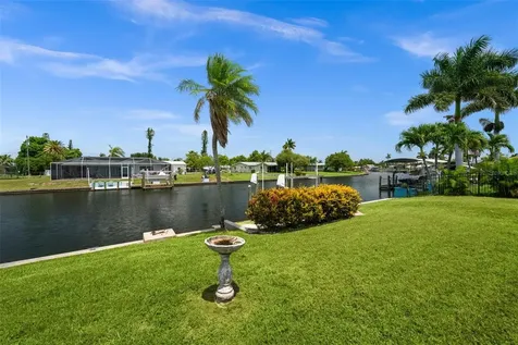 4402 SE 1st Place Cape Coral FL 33904