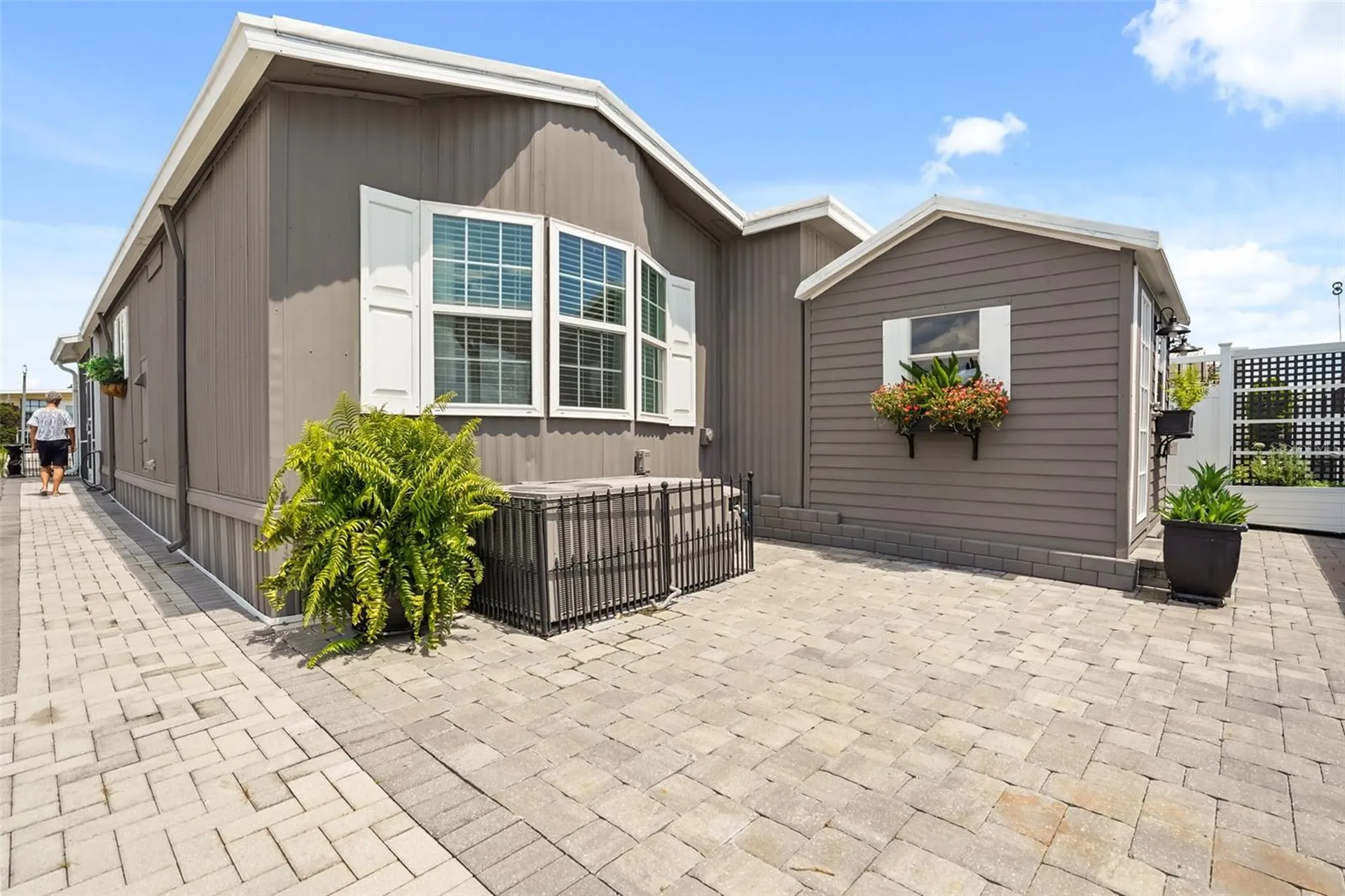 131 Center Crest Boulevard Davenport FL 33837