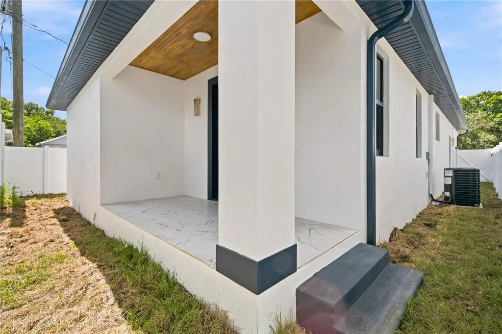 1121 Engman Street Clearwater FL 33755