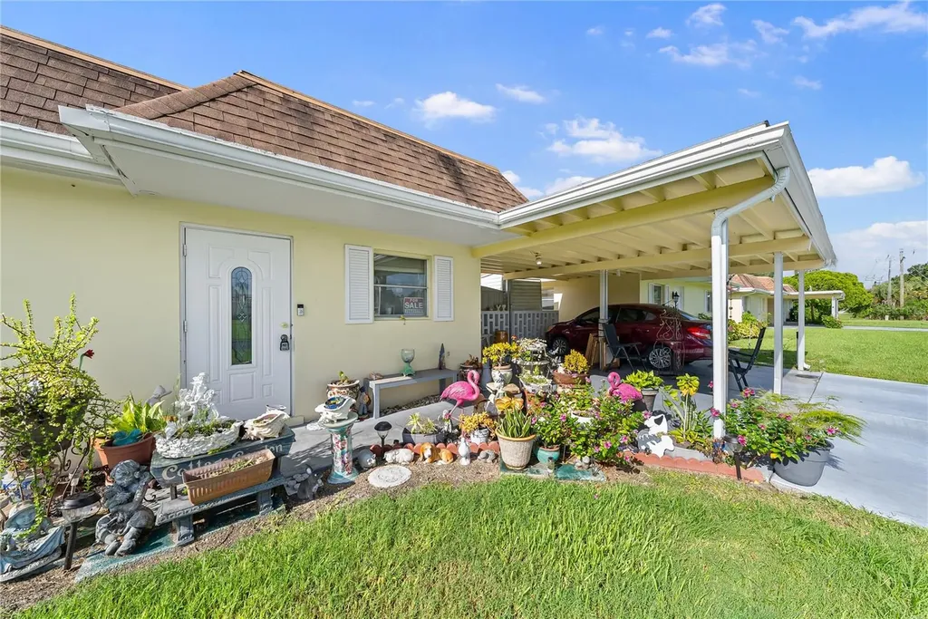 2208 Gardenia Way Lehigh Acres FL 33936