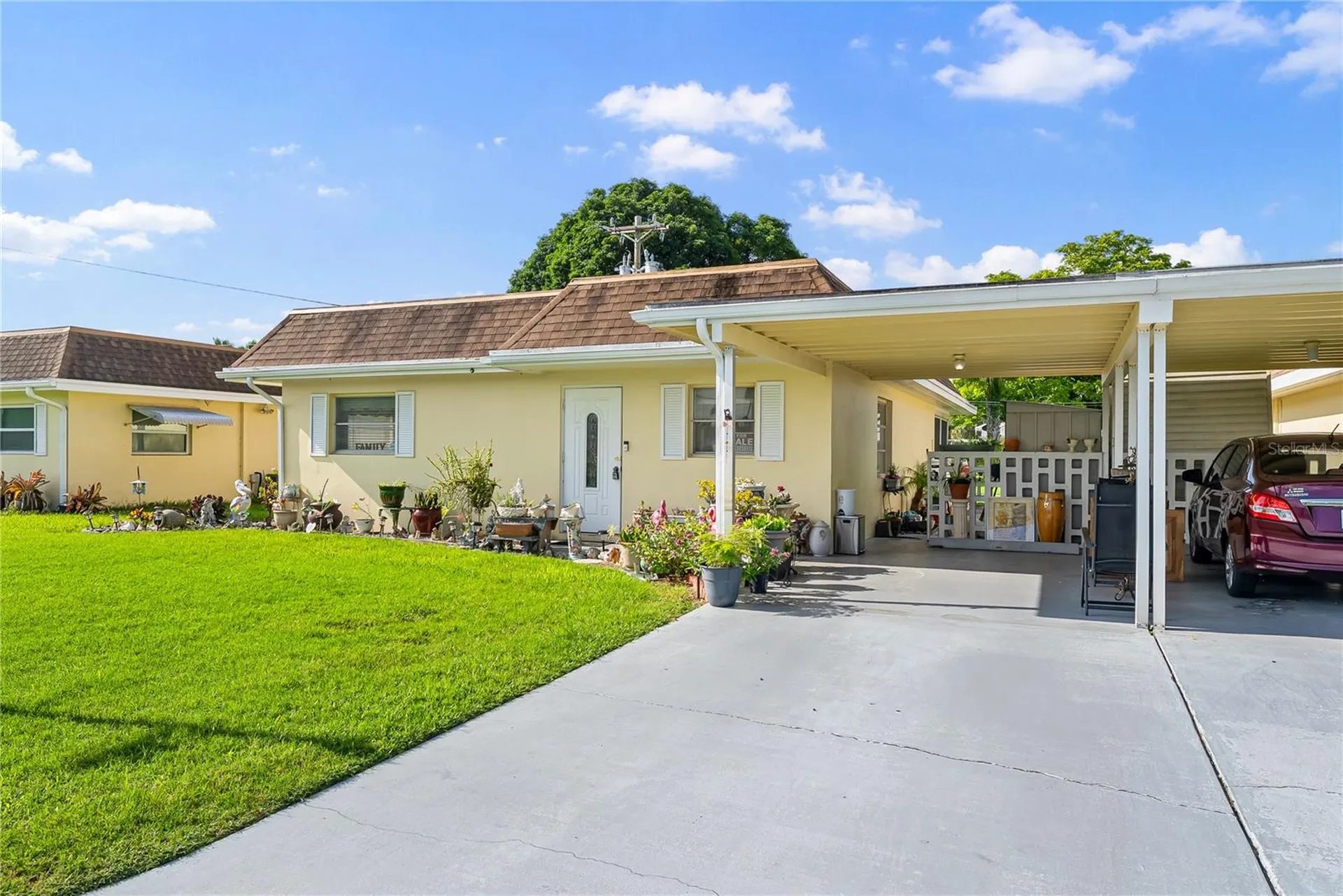 2208 Gardenia Way Lehigh Acres FL 33936