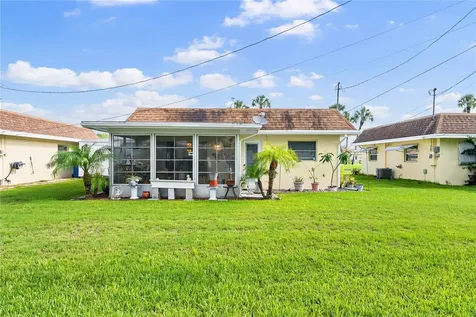 2208 Gardenia Way Lehigh Acres FL 33936