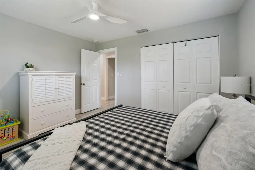 302 W Comanche Avenue Tampa FL 33604