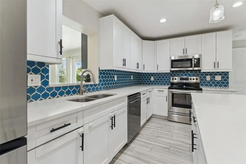 302 W Comanche Avenue Tampa FL 33604