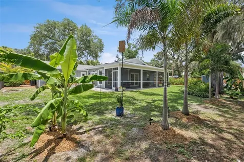 302 W Comanche Avenue Tampa FL 33604