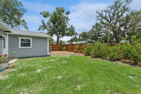 302 W Comanche Avenue Tampa FL 33604