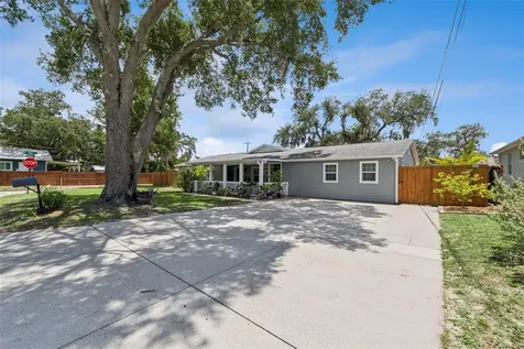 302 W Comanche Avenue Tampa FL 33604