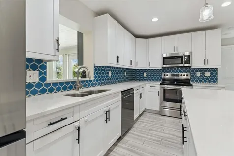 302 W Comanche Avenue Tampa FL 33604