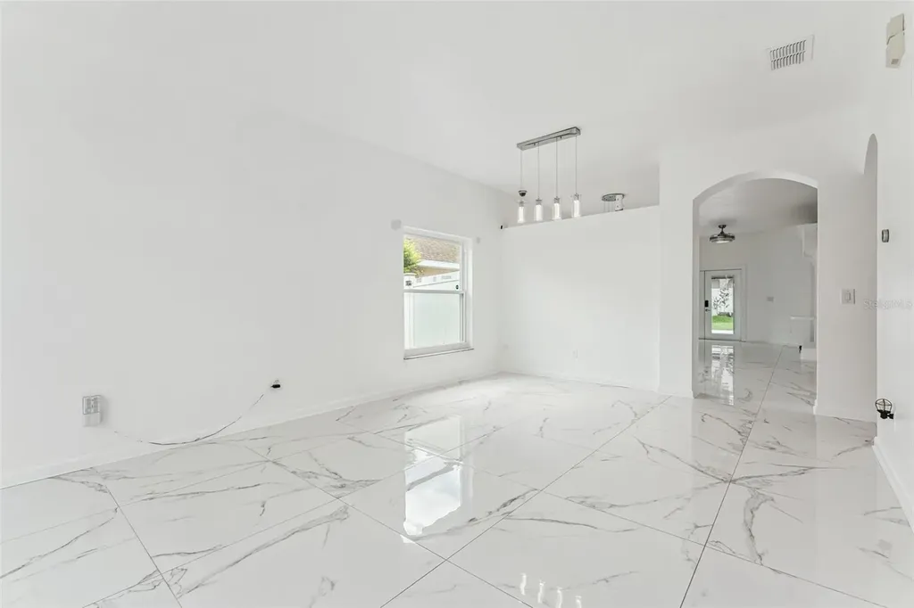 8915 Victoria Isle Place Orlando FL 32829