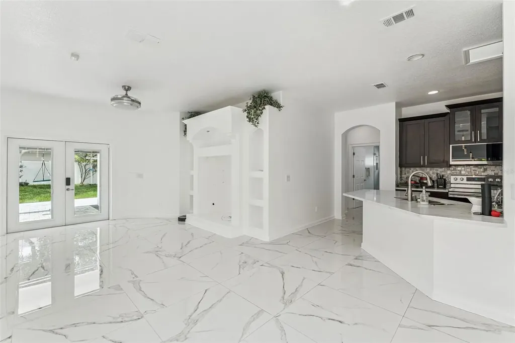 8915 Victoria Isle Place Orlando FL 32829