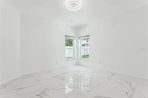 8915 Victoria Isle Place Orlando FL 32829