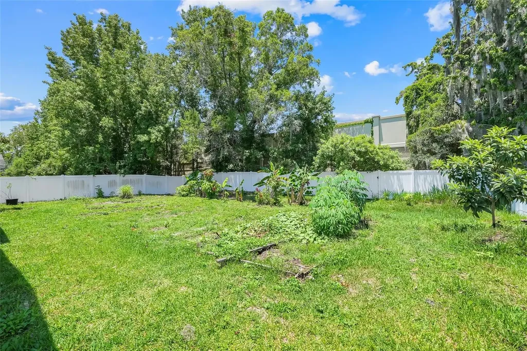 416 Riverwoods Circle Orlando FL 32825