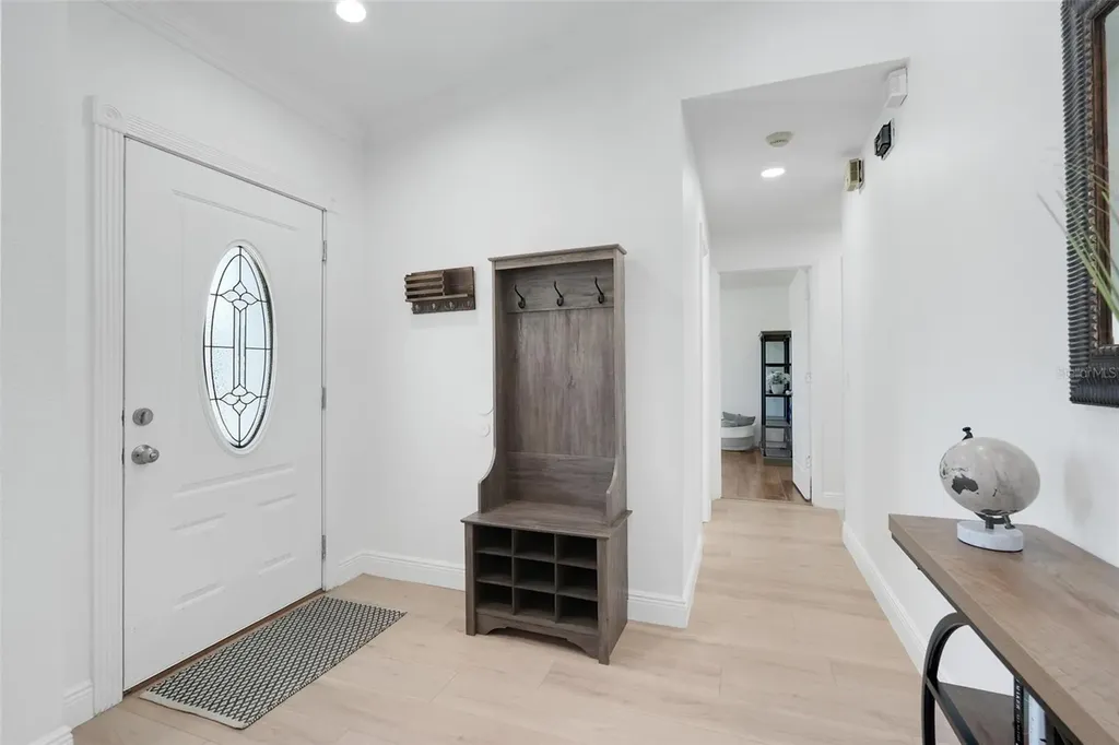 416 Riverwoods Circle Orlando FL 32825