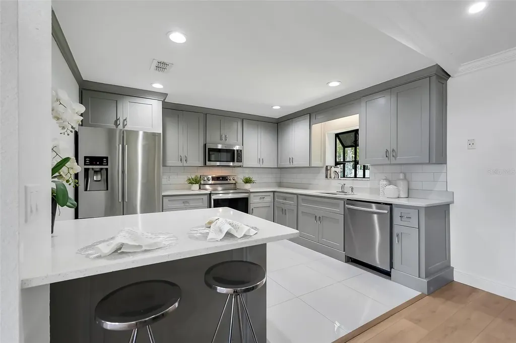 416 Riverwoods Circle Orlando FL 32825