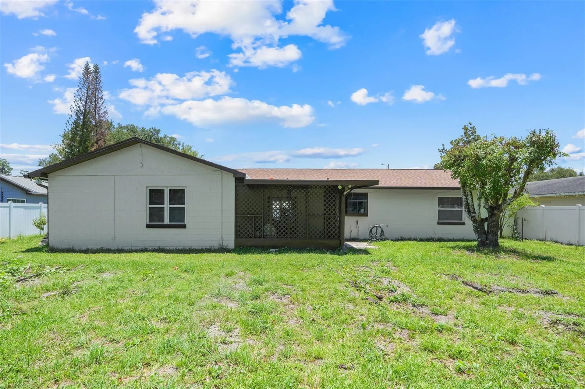 416 Riverwoods Circle Orlando FL 32825