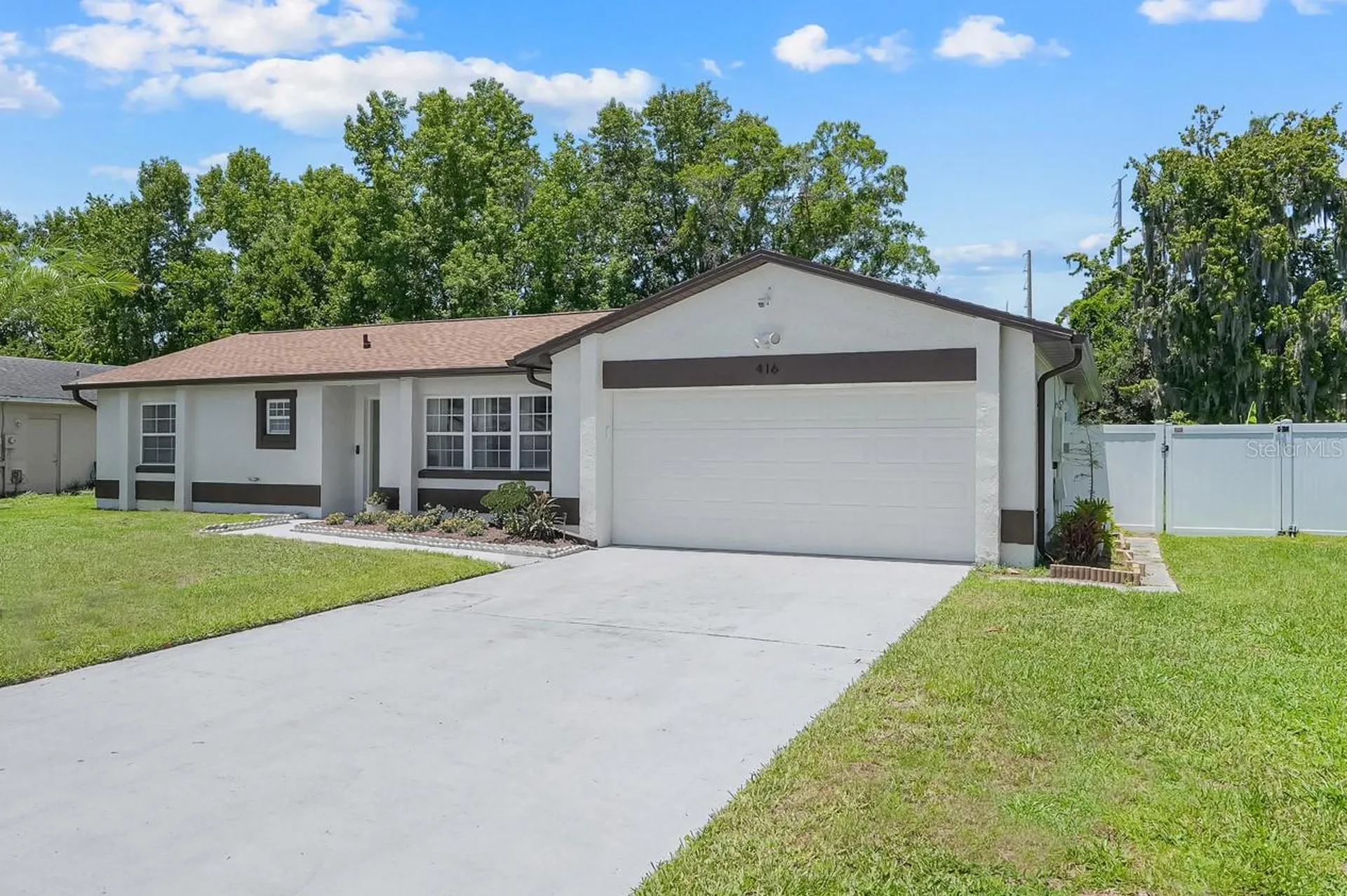 416 Riverwoods Circle Orlando FL 32825