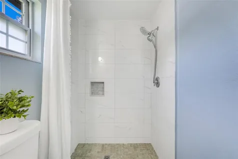 416 Riverwoods Circle Orlando FL 32825