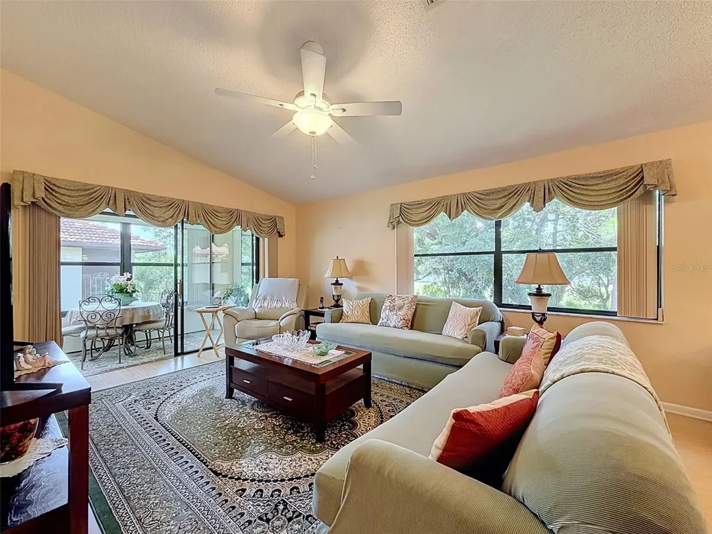 1309 Hammock Pine Boulevard Clearwater FL 33761