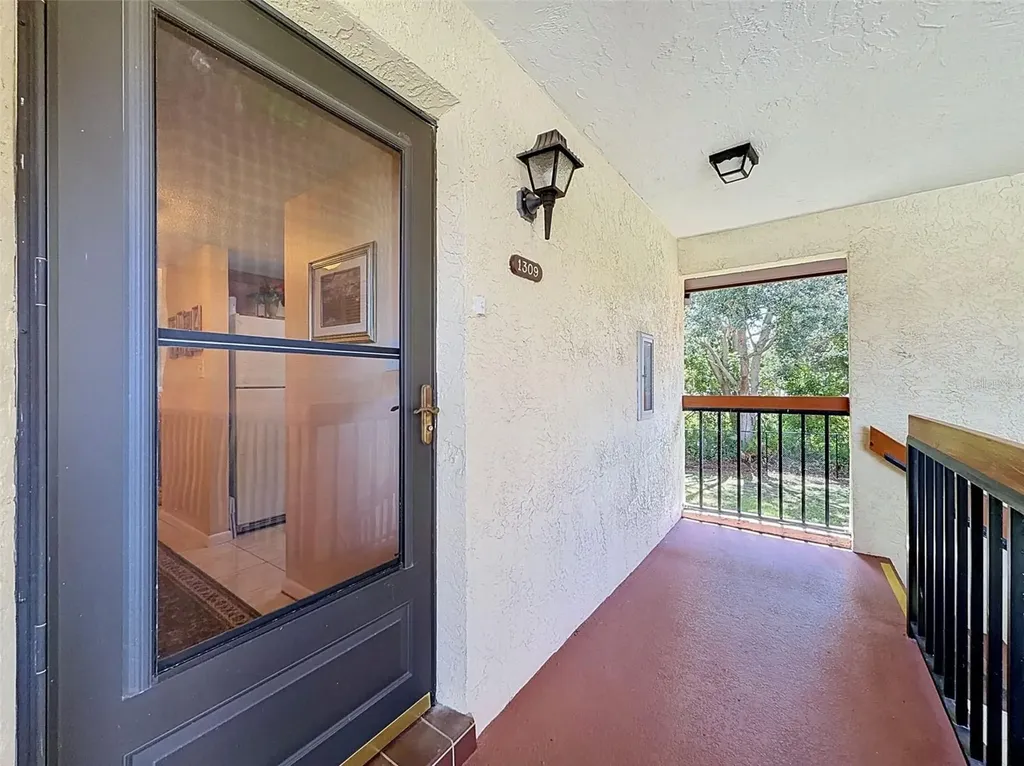 1309 Hammock Pine Boulevard Clearwater FL 33761