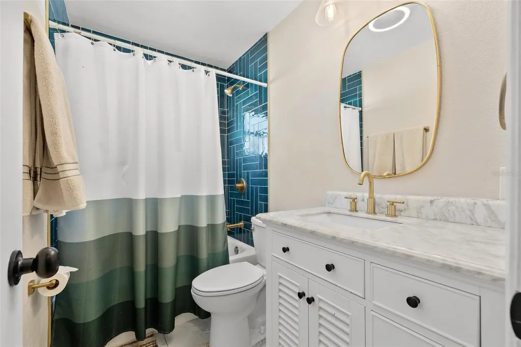 2105 52nd Street S St Petersburg FL 33707