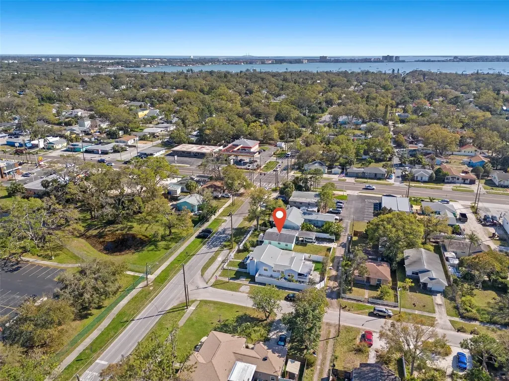 2105 52nd Street S St Petersburg FL 33707