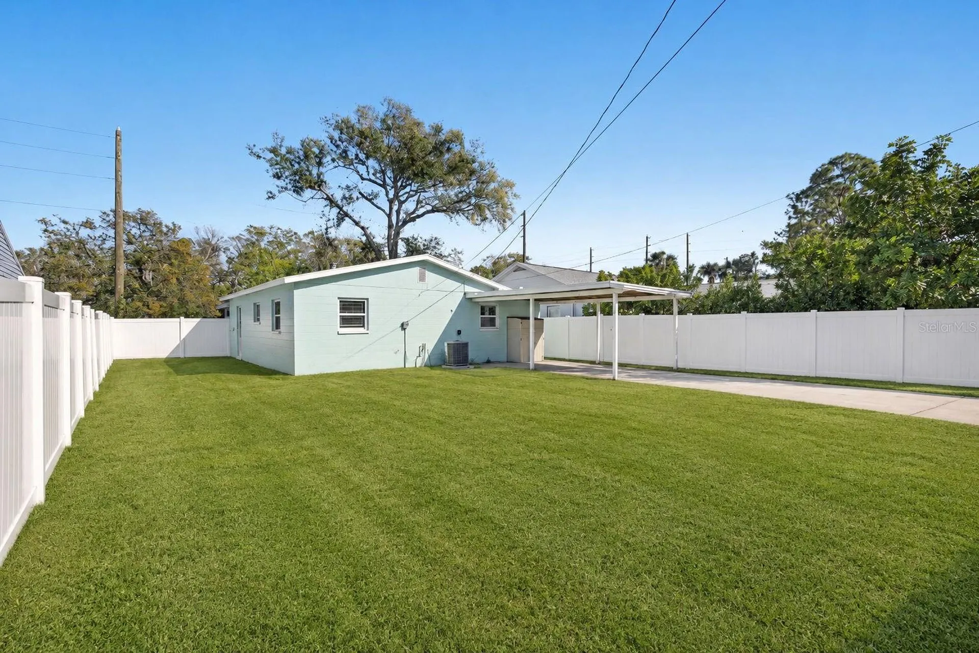 2105 52nd Street S St Petersburg FL 33707