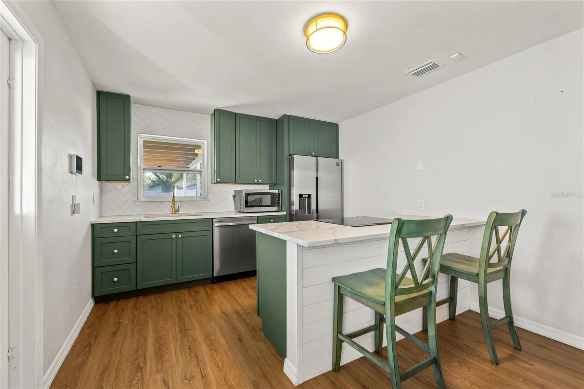 2105 52nd Street S St Petersburg FL 33707
