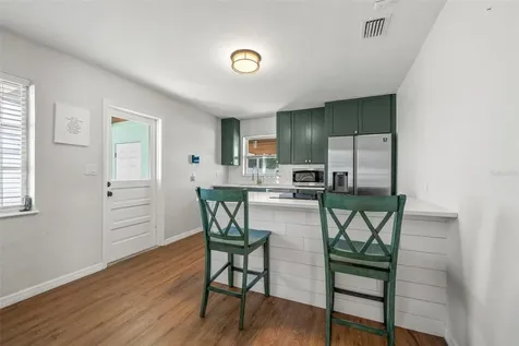 2105 52nd Street S St Petersburg FL 33707